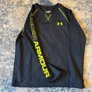 Black Under Armour waffle knit crew neck shirt